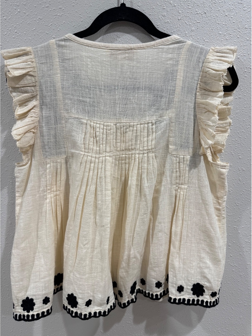 Jennifer & Grace Ivory Black Embroidered Boho Ruffle Flutter Sleeve Top M - Picture 3 of 5